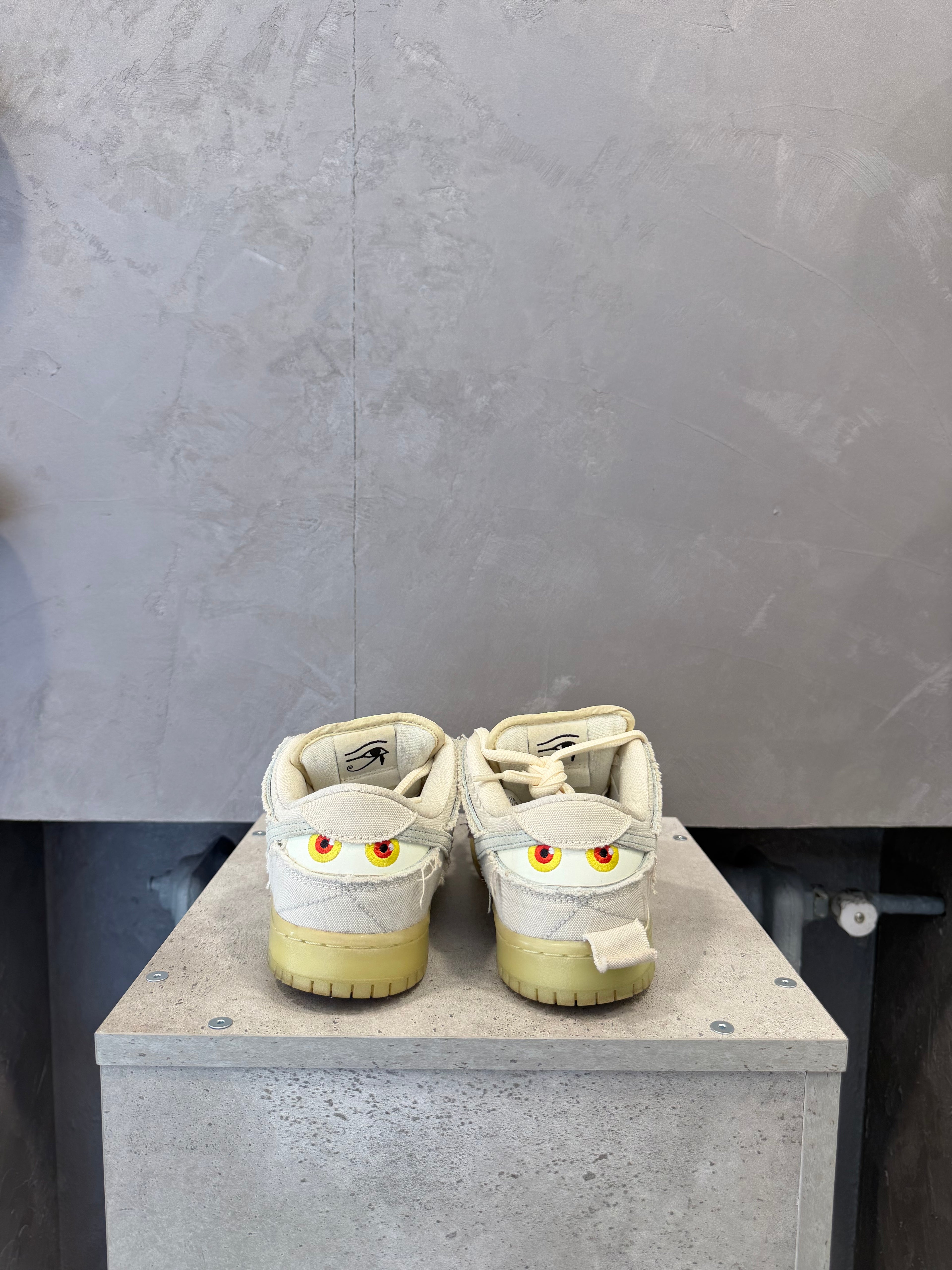 Nike Dunk Low SB Mummy  (41 EU)