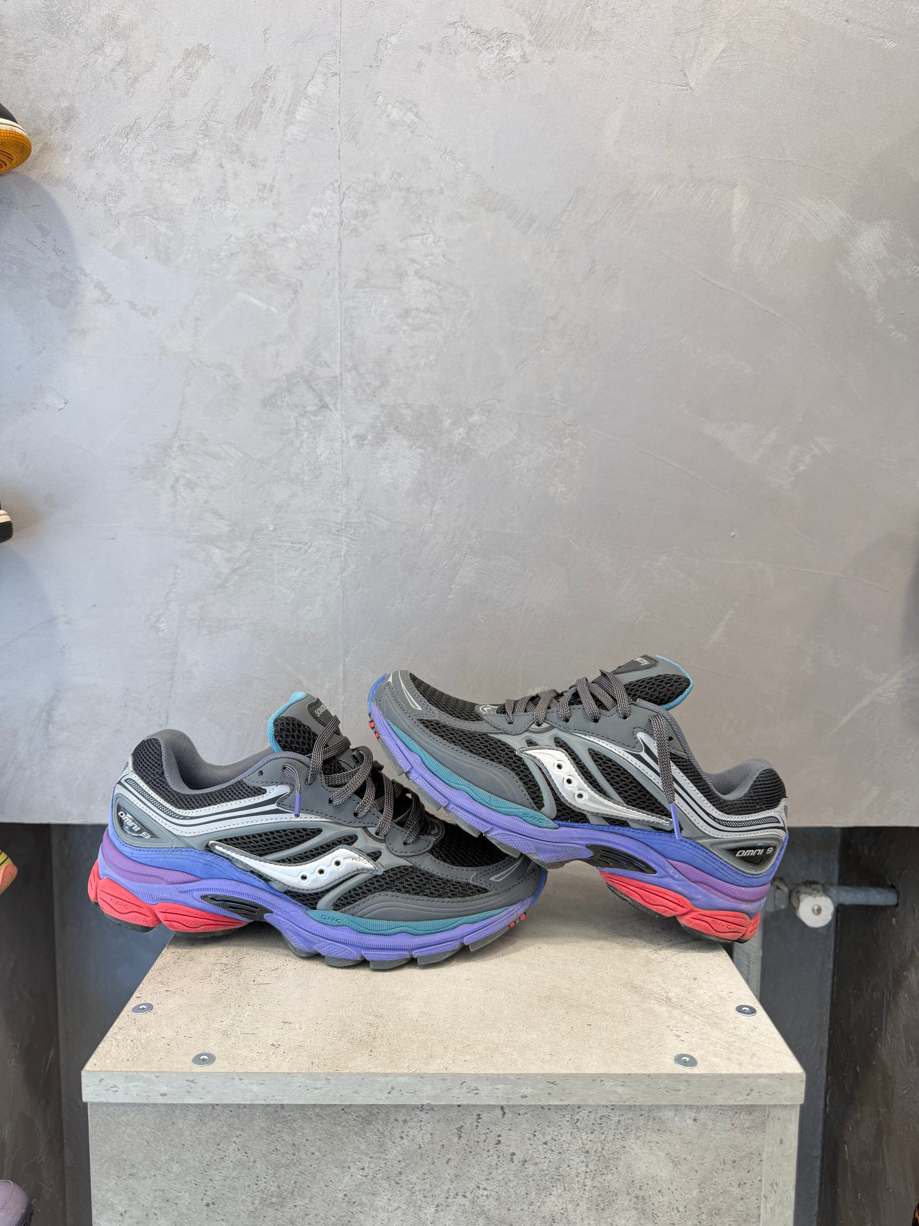 Saucony ProGrid Omni 9 Galaxy (40,5 EU)