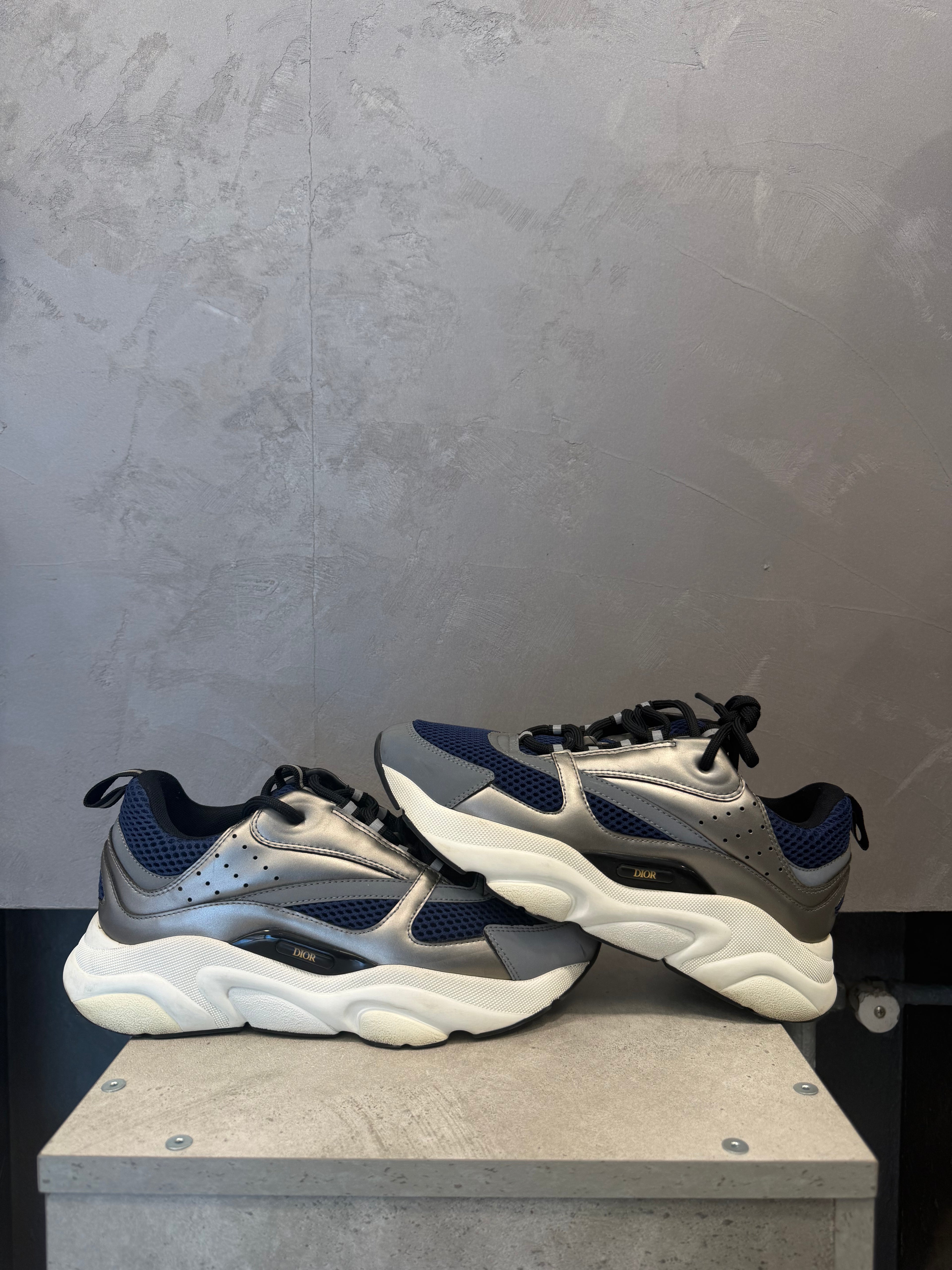 Dior B22 Silver Blue (40 EU)