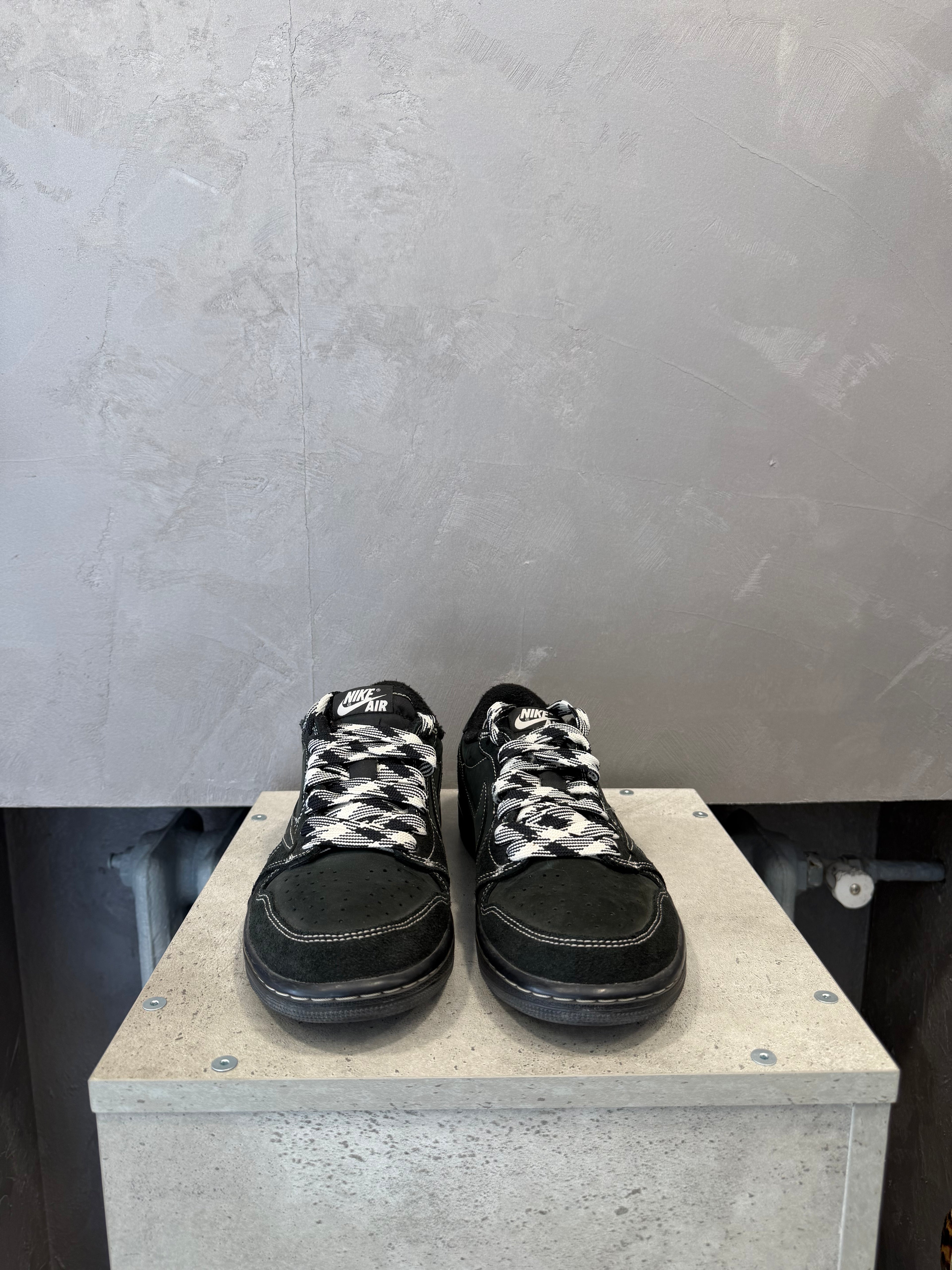 Air Jordan 1 Low Retro OG SP Travis Scott Black Phantom (41 EU)