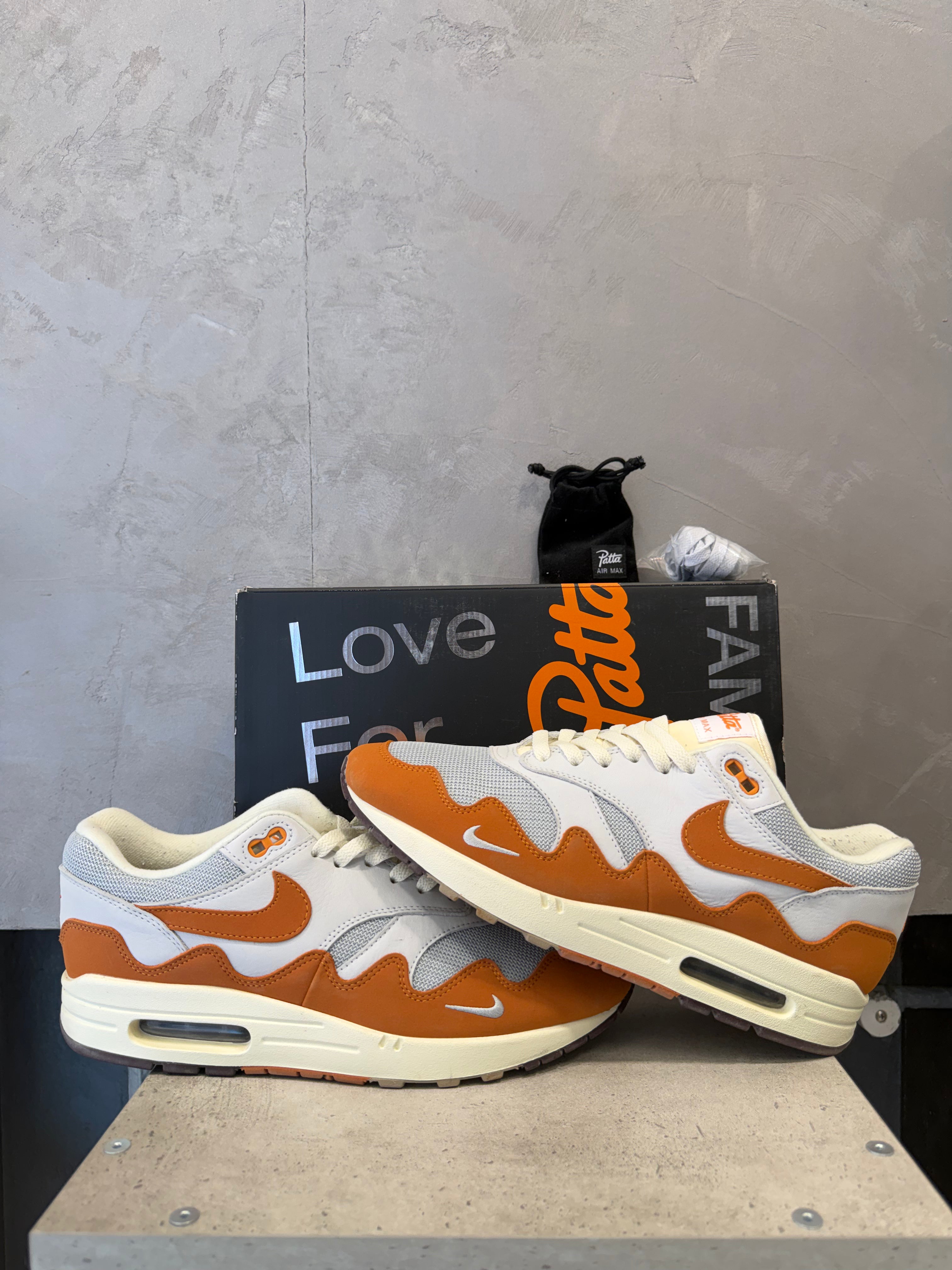 Nike Air Max 1 Patta Monarch (44 EU)