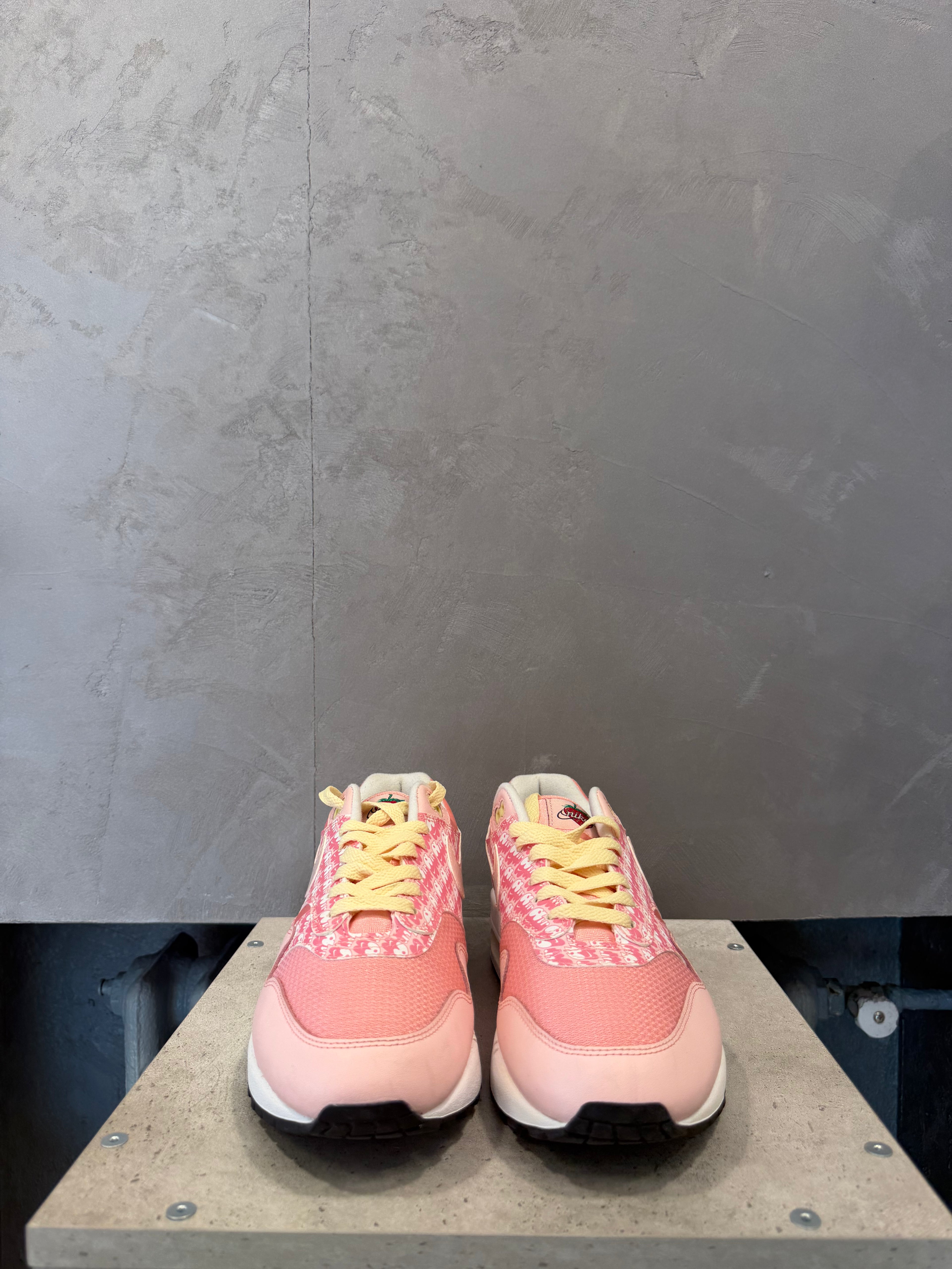 Nike Air Max 1 Strawberry Lemonade (43 EU)