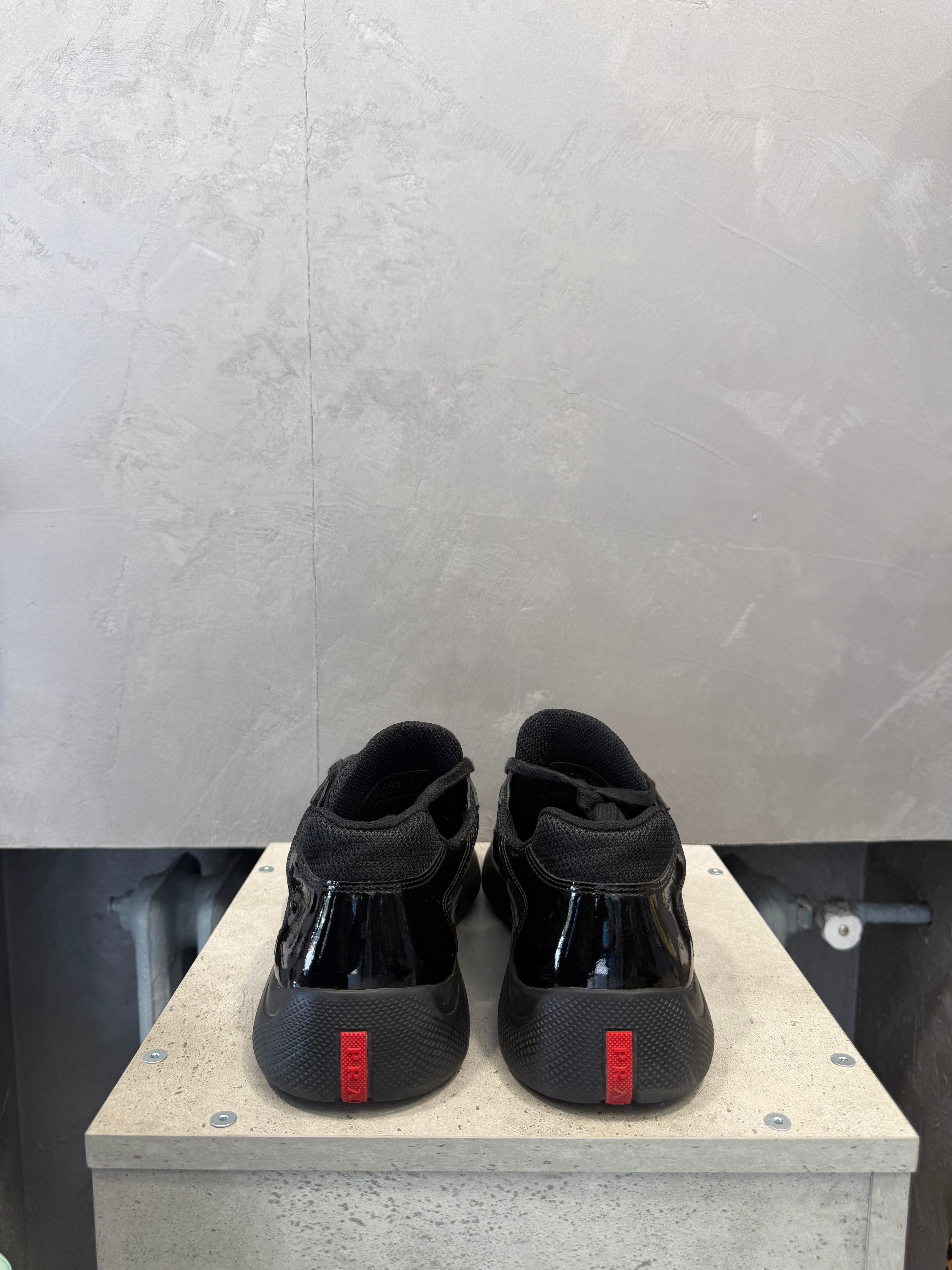 Prada America's Cup Black (44 EU)