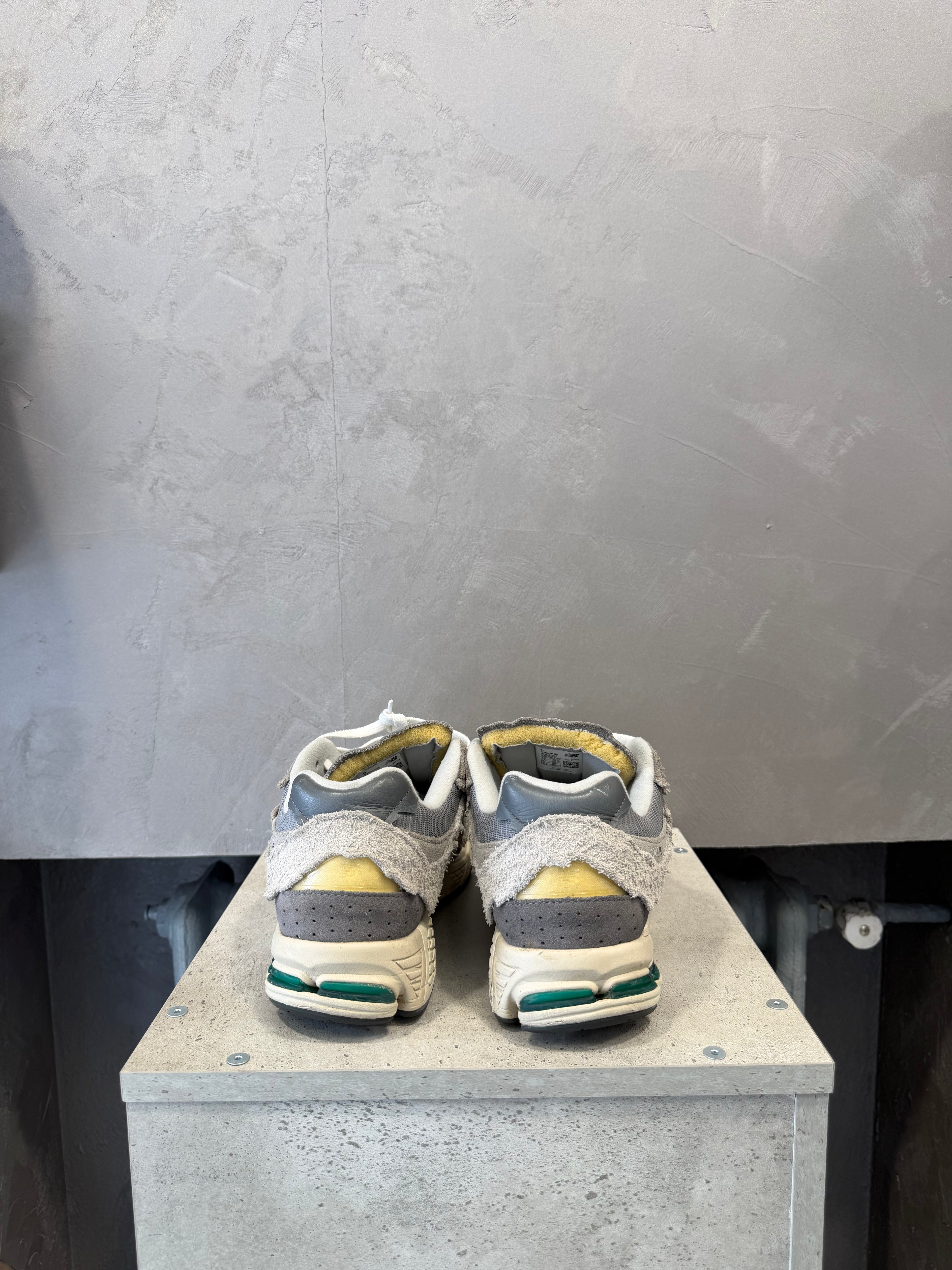 New Balance 2002R Protection Pack Rain Cloud (43 EU)