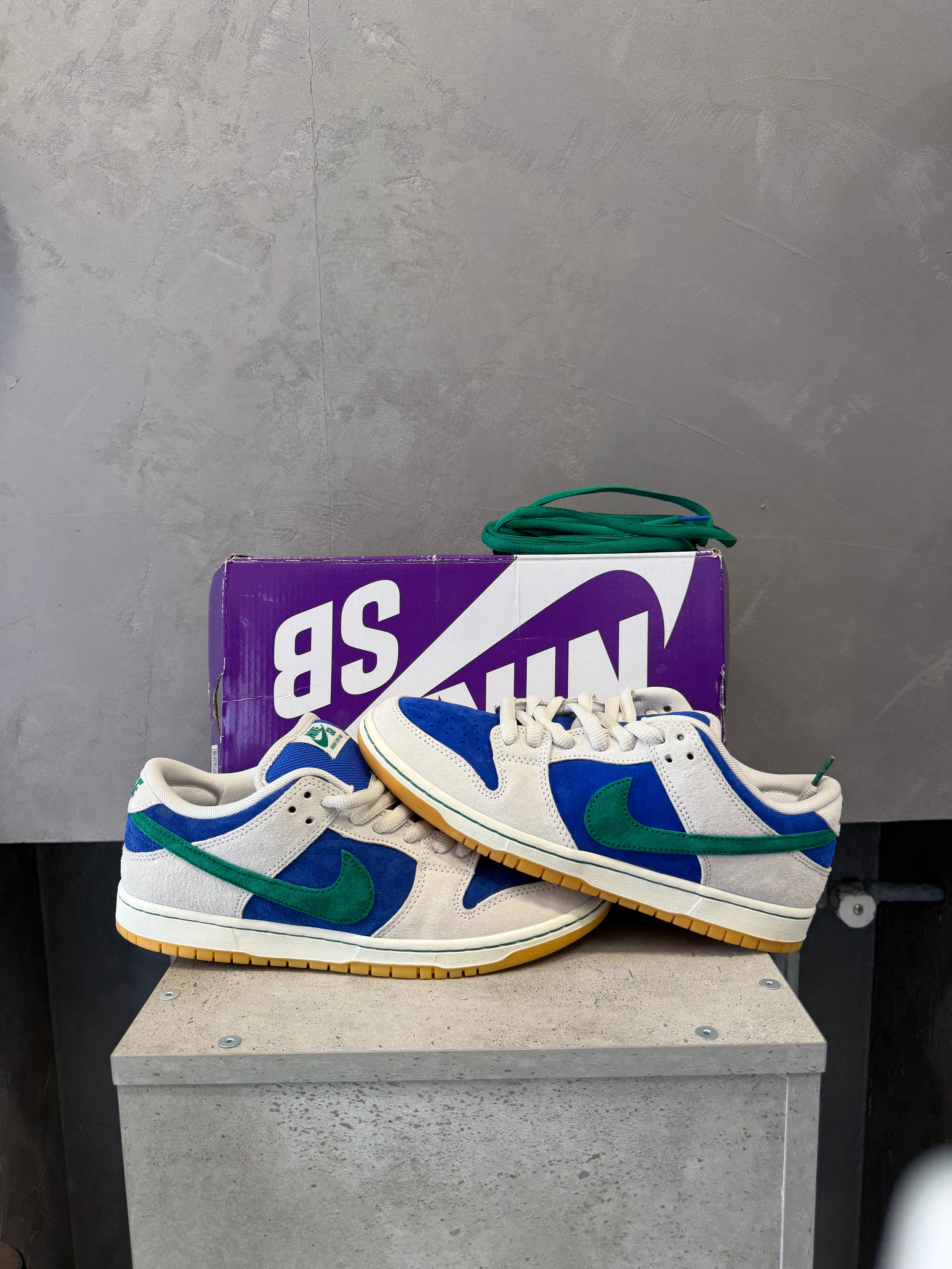 Nike SB Dunk Low Hyper Royal Malachite (42 EU)
