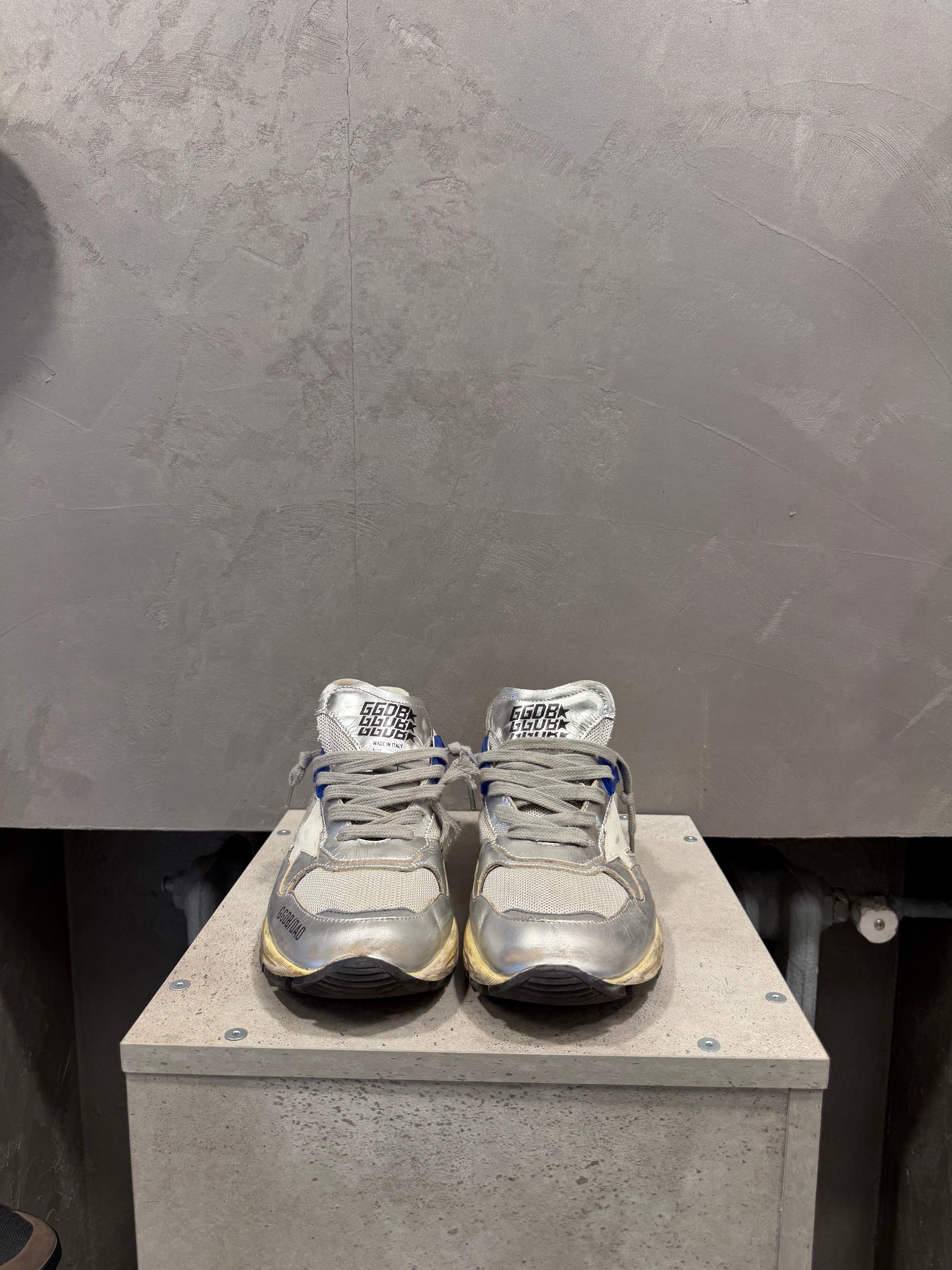 GOLDEN GOOSE Baskets Running Dad Silver/White (41 EU)