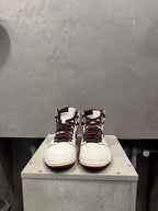 Air Jordan 1 Retro High OG A Ma Maniére (42 EU)