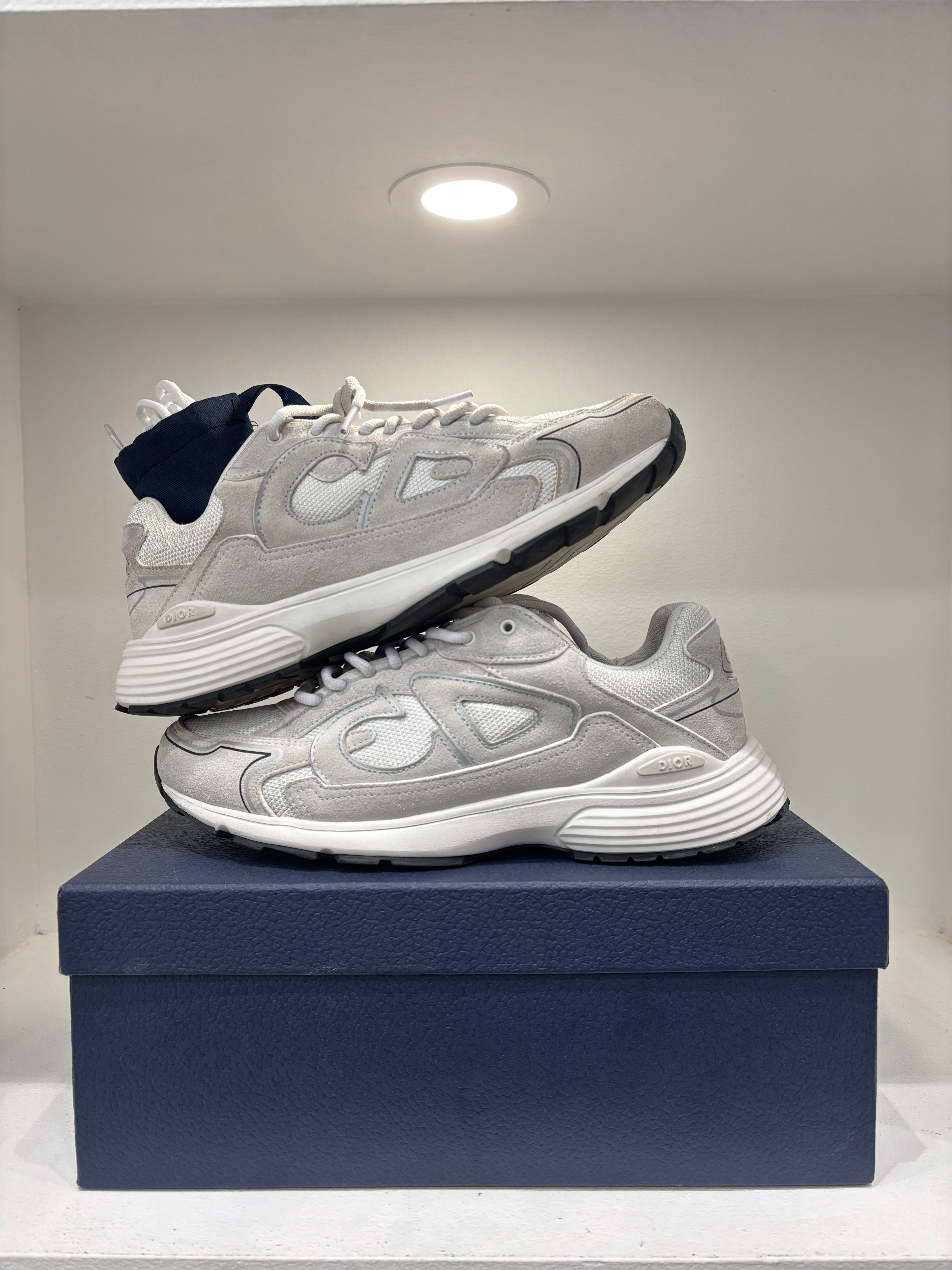 Dior B30 Countdown Ecru  (43 EU)