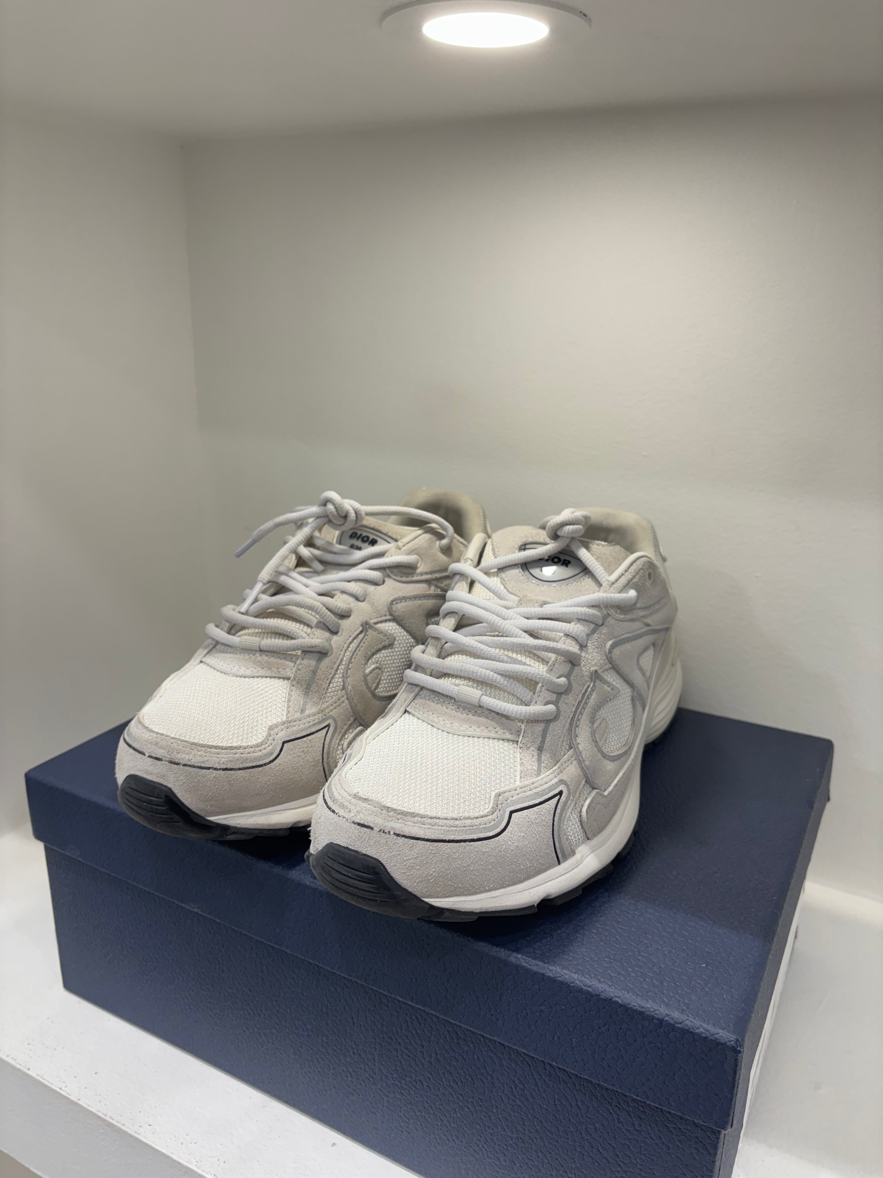 Dior B30 Countdown Ecru  (43 EU)