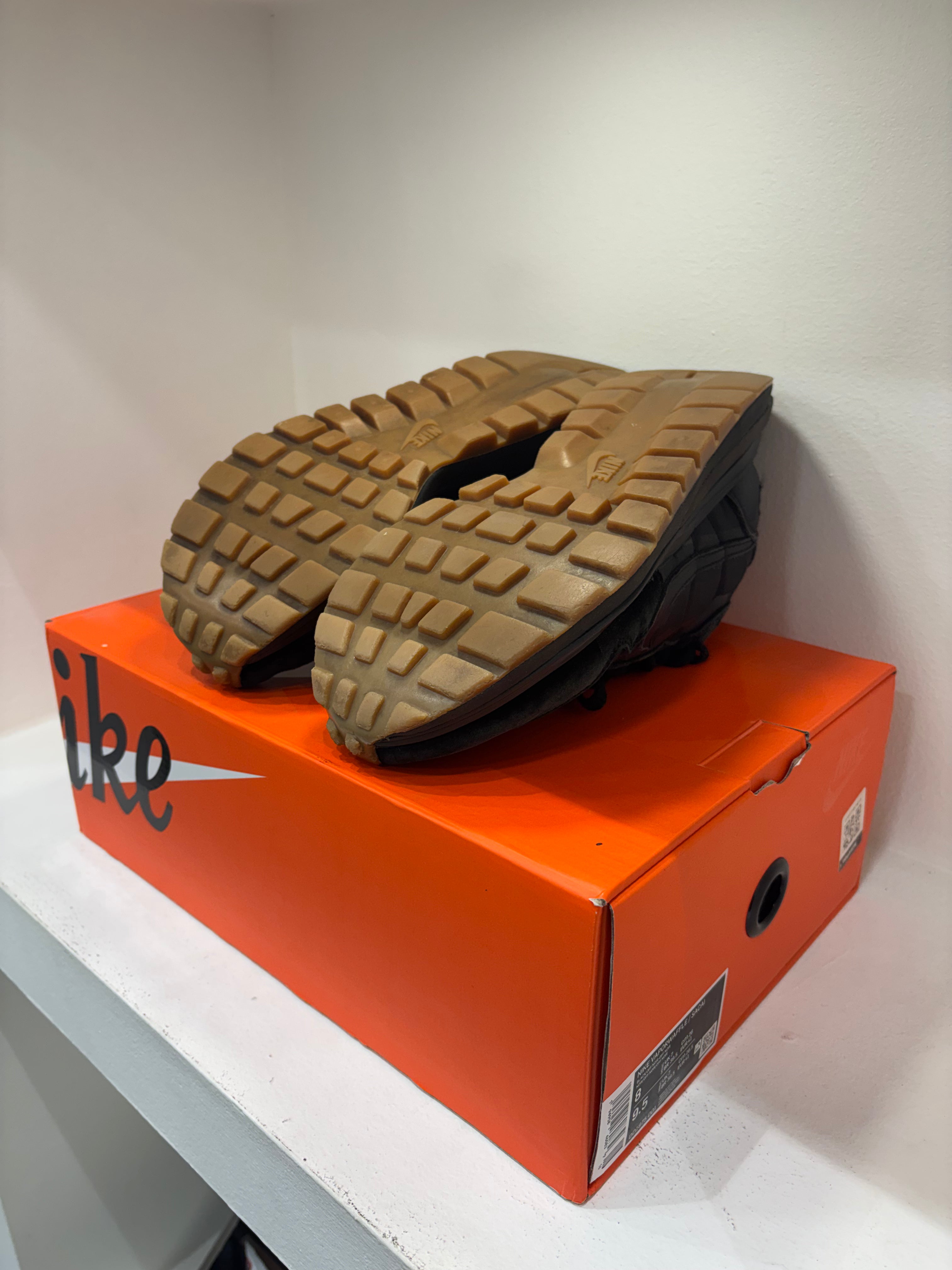 Nike Vaporwaffle Sacai Black Gum (41 EU)