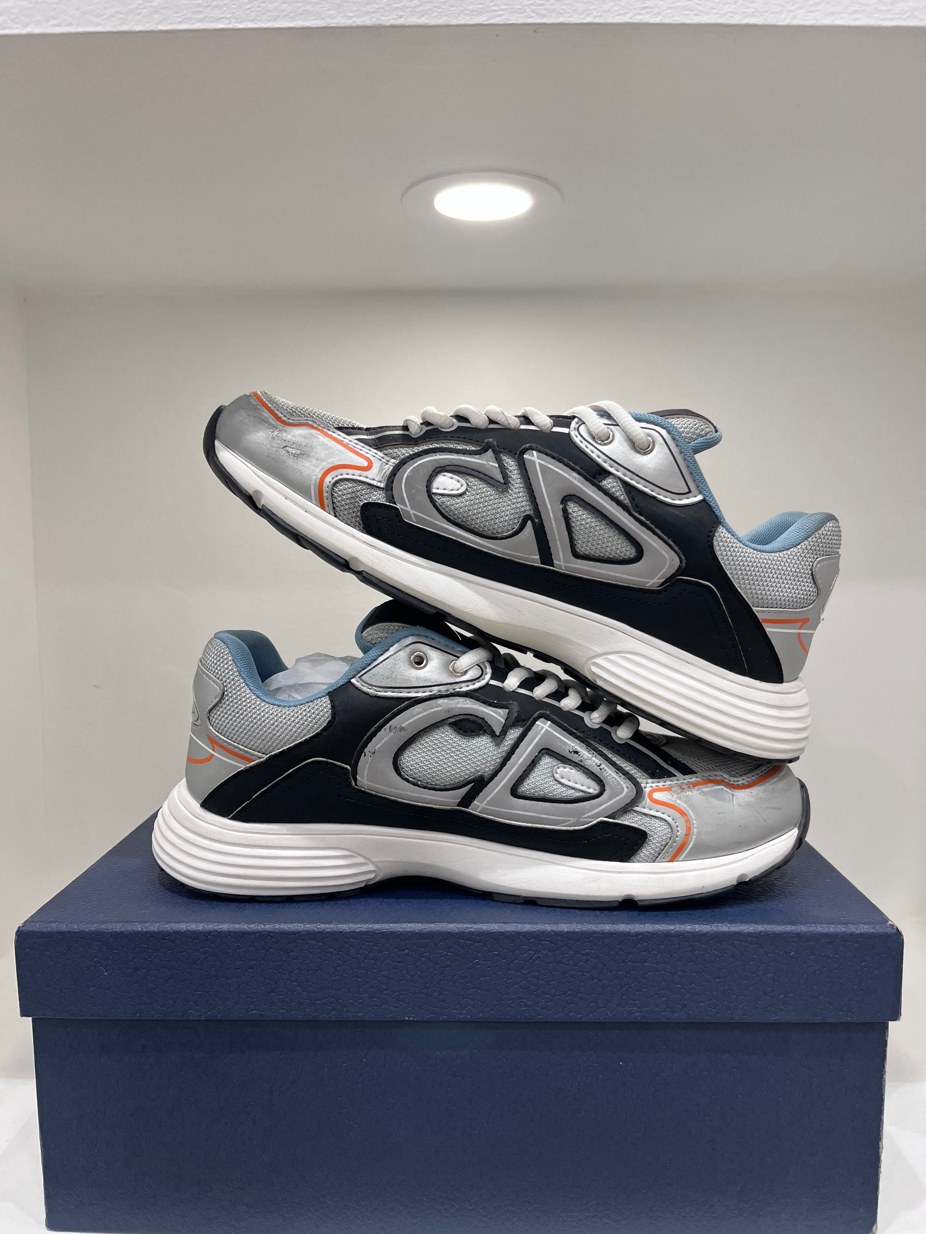 Dior B30 Silver Dark Grey (42 EU)