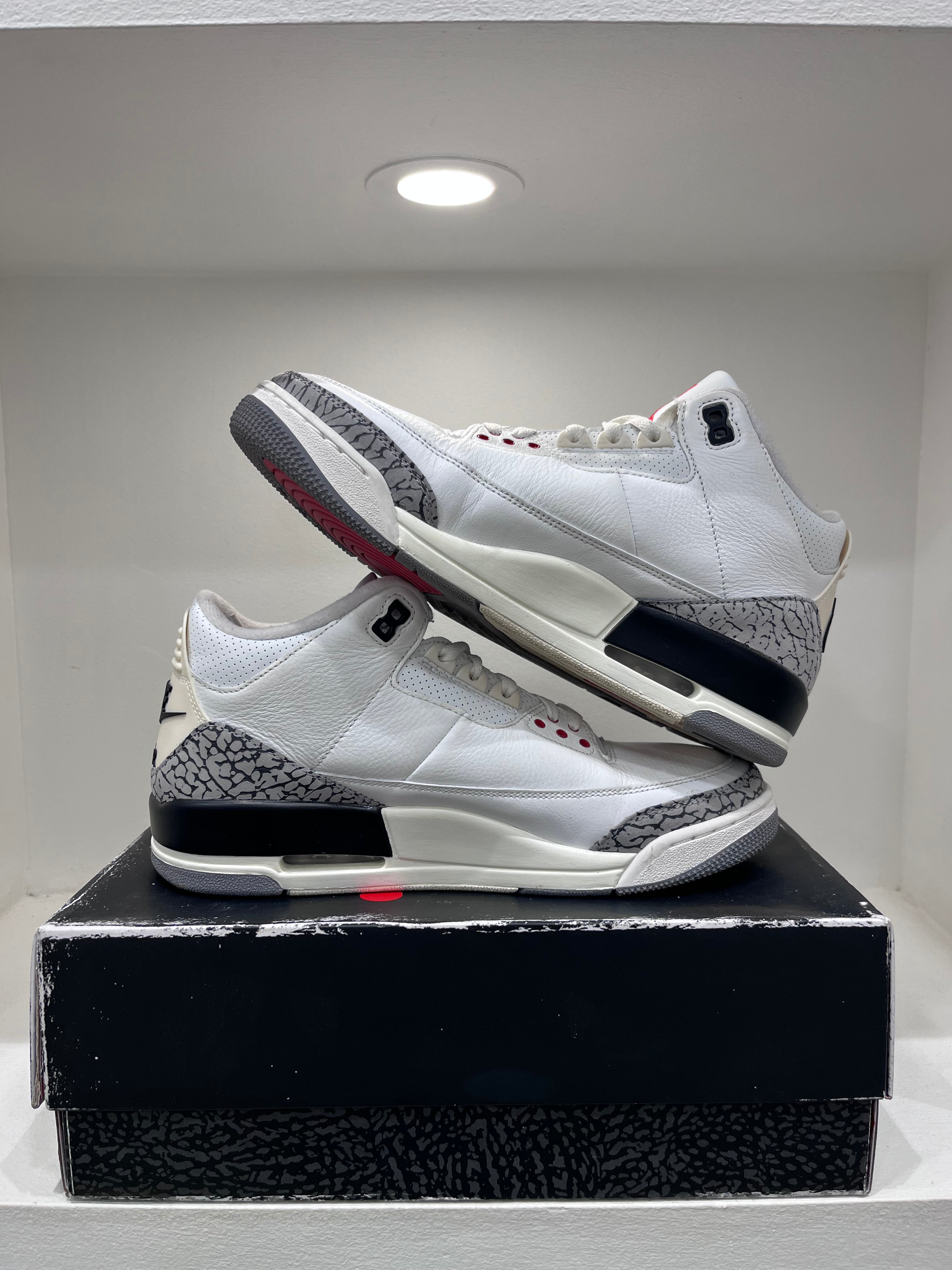 Air Jordan 3 Retro White Cement Reimagined (44 EU)