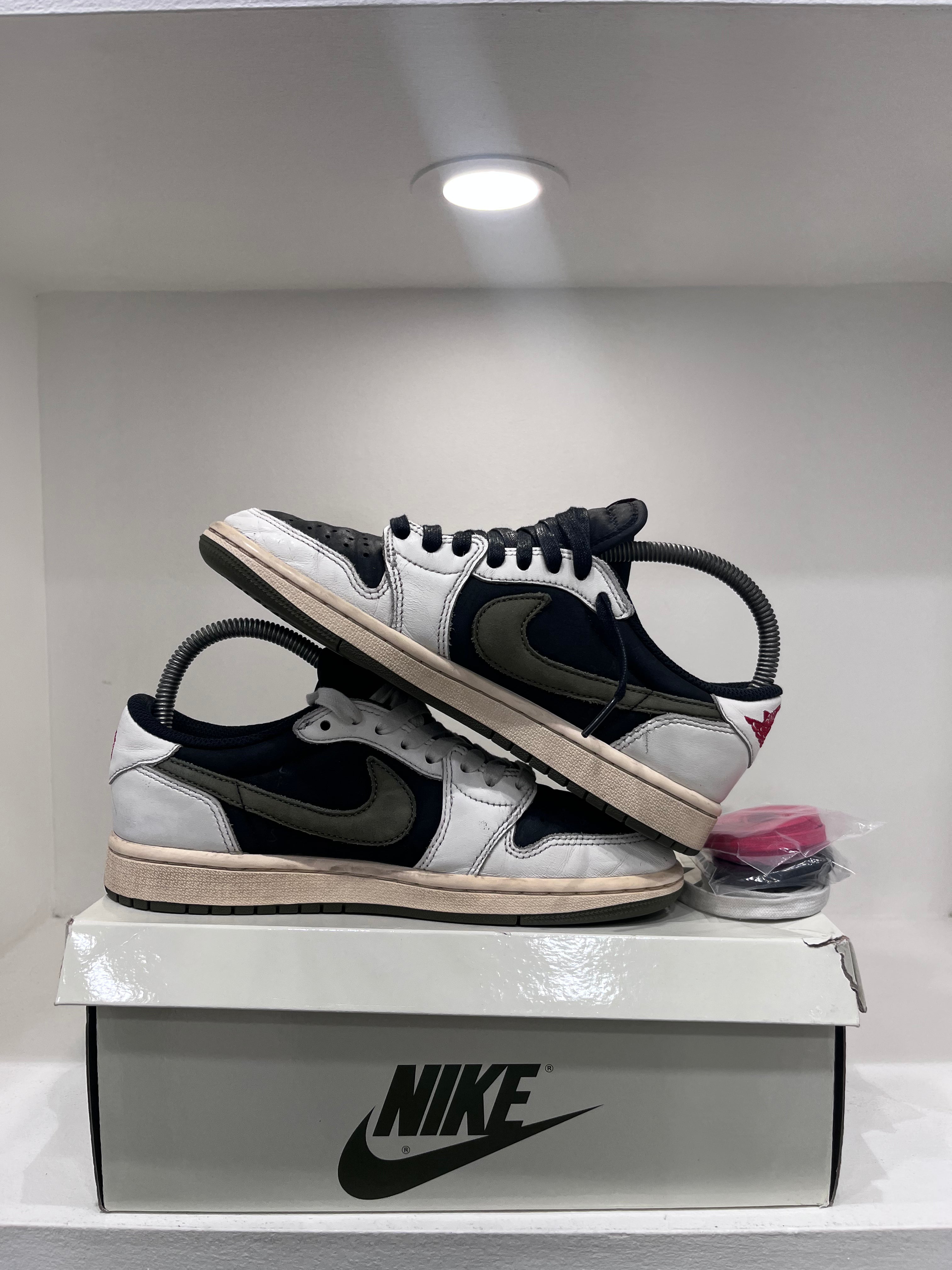 Air Jordan 1 Retro Low OG SP Travis Scott Olive (Women's) (37,5 EU)