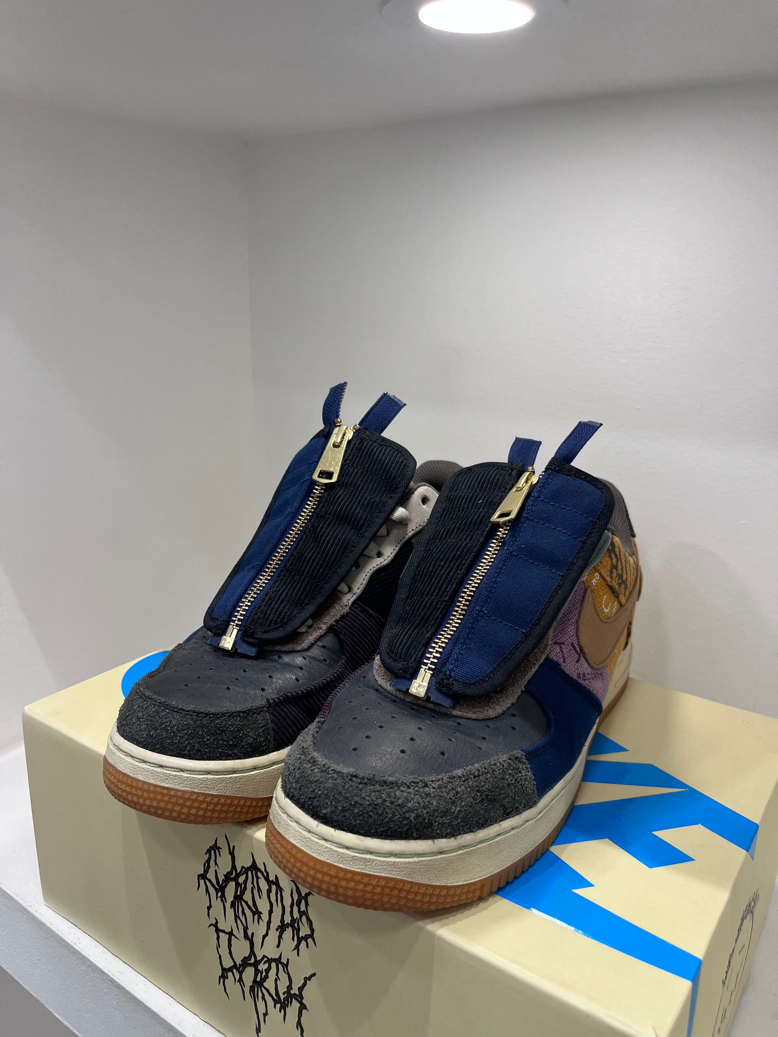 Nike Air Force 1 Low Travis Scott Cactus Jack (42 EU)