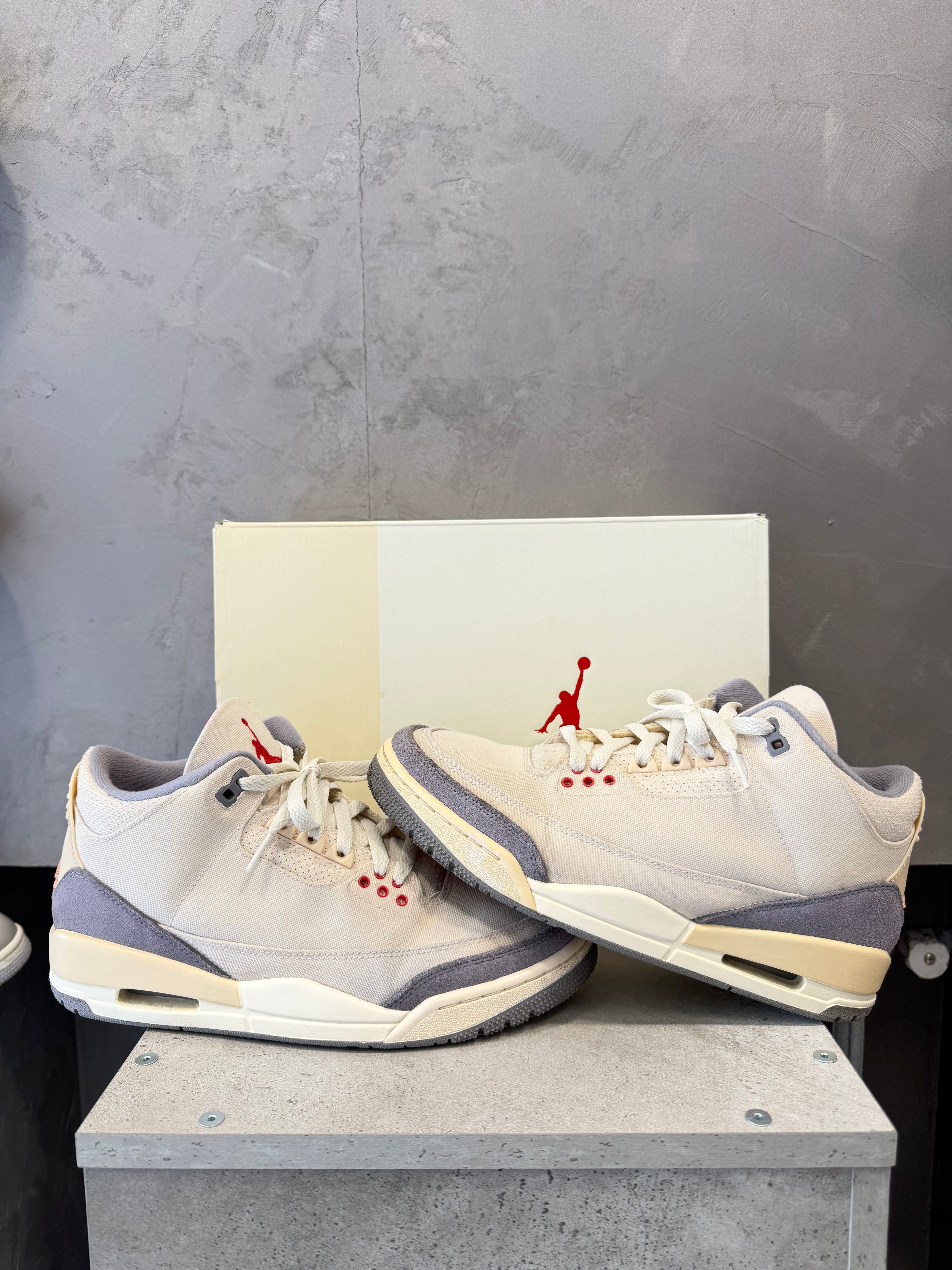 Air Jordan 3 Retro Muslin (42 EU)