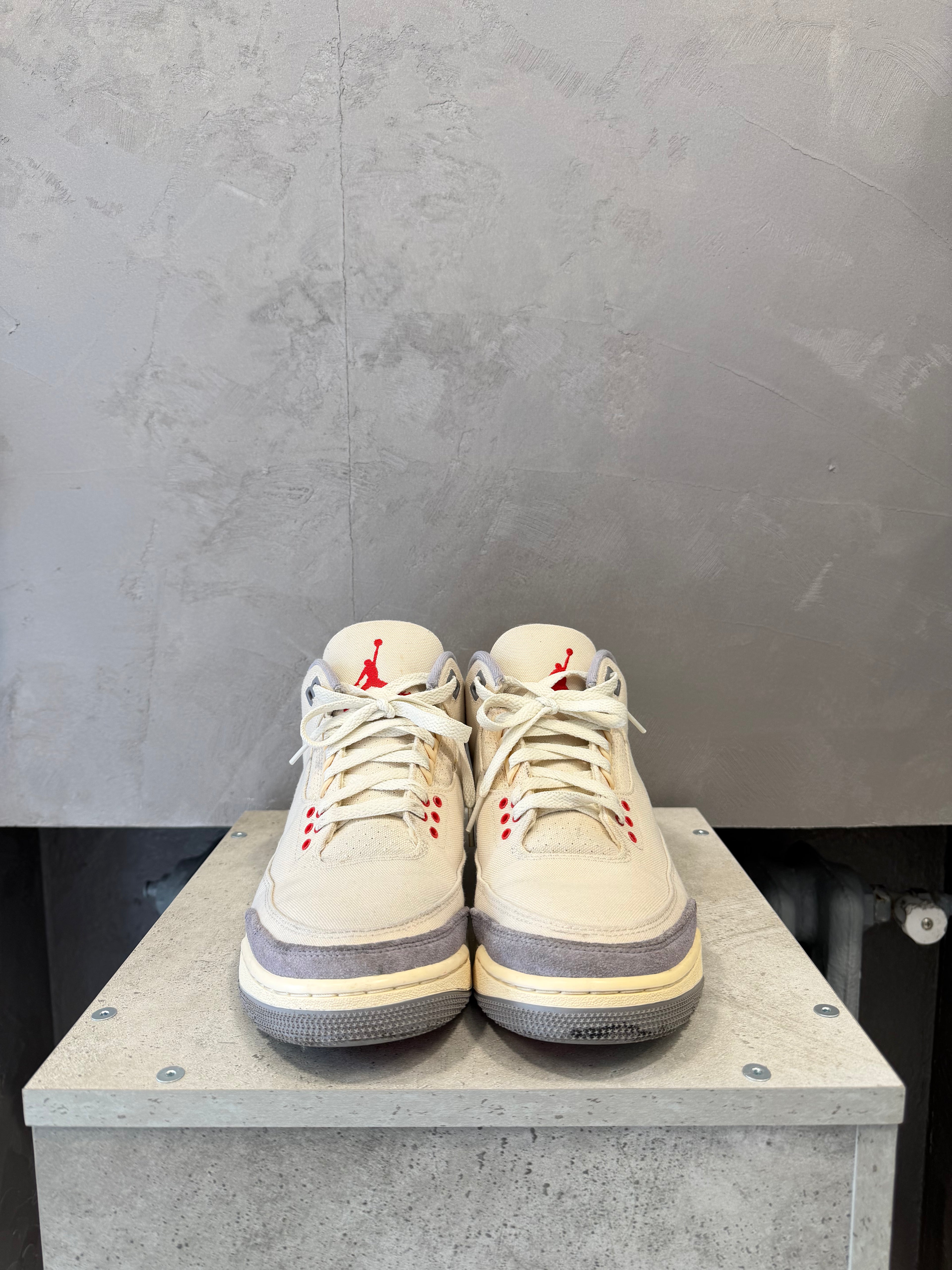 Air Jordan 3 Retro Muslin (42 EU)