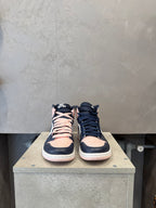 Air Jordan 1 High OG Bubblegum (41  EU)
