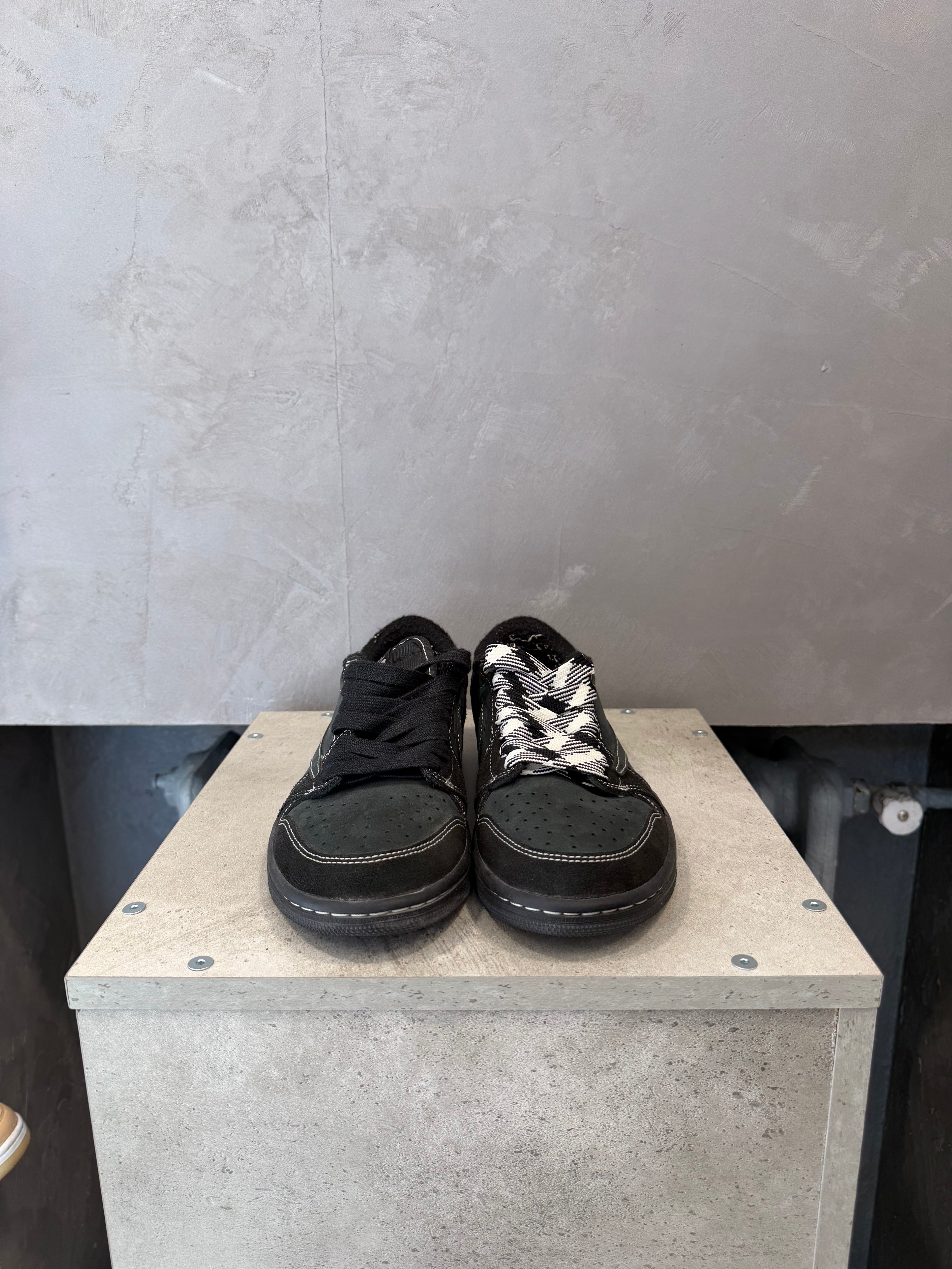 Air Jordan 1 Low Retro OG SP Travis Scott Black Phantom (38 EU)