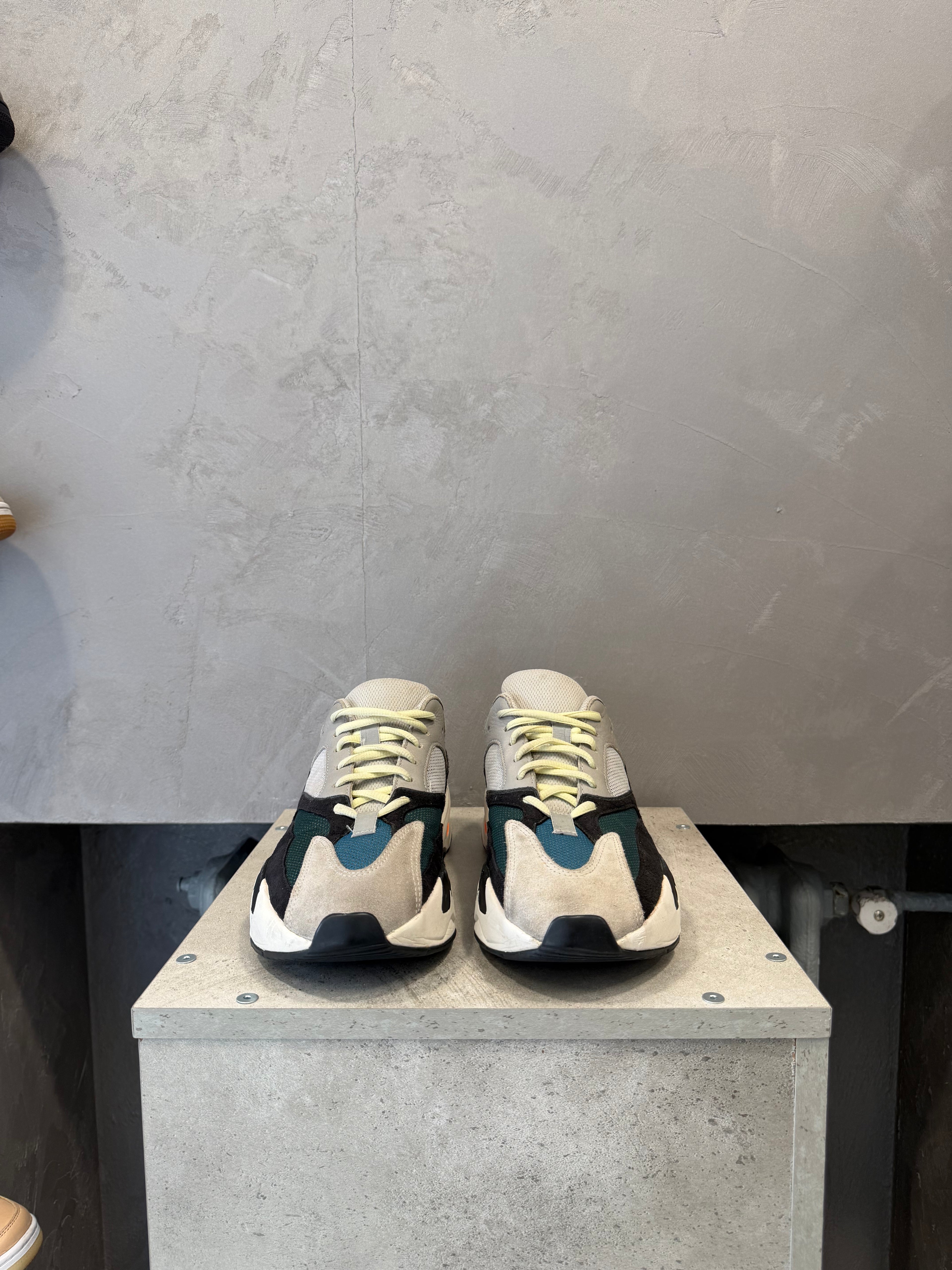Adidas Yeezy Boost 700 Wave Runner (41 1/3 EU)